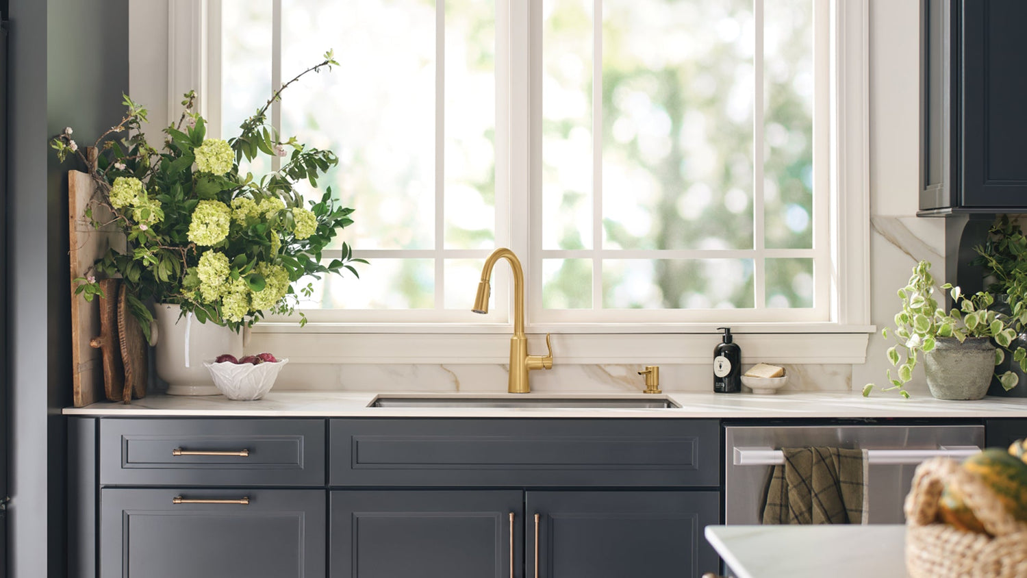 Edwyn Kitchen Faucet